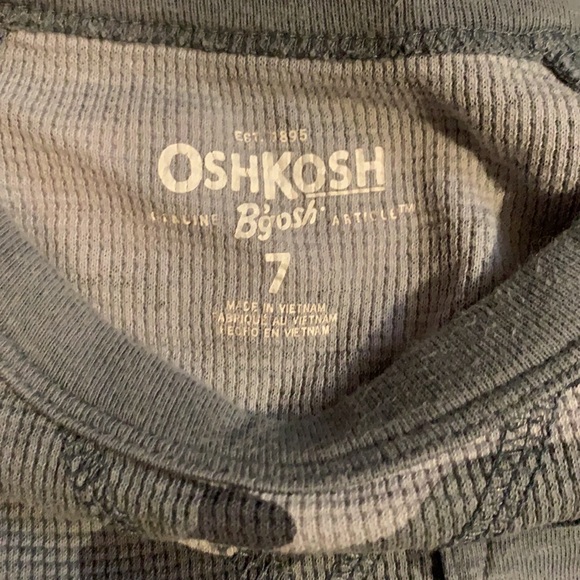 Boys 7 OshKosh long sleeve gray camo tee shirt - Picture 2 of 2